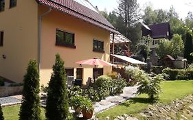 Ferienwohnung Am Rauenstein